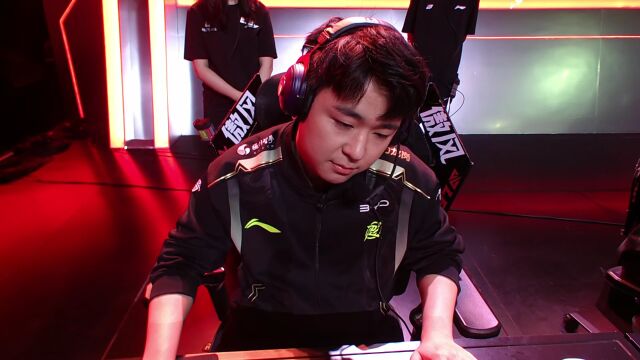 LPL第二赛段 LNG vs RNG Solo选边
