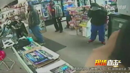 实拍男子打劫超市 遭女店员疯狂反击扭打成一团