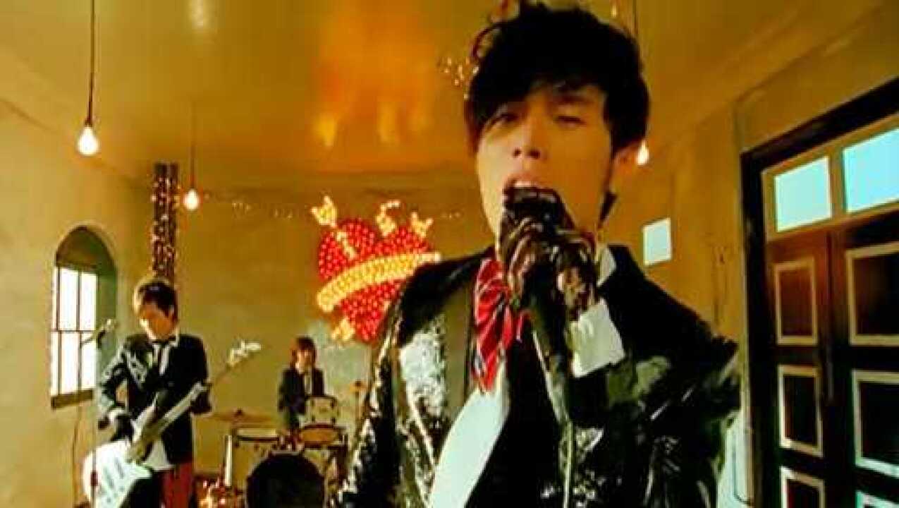 周杰伦精彩MV_周杰伦《雨下一整晚》官方版_高清1080P在线观看平台_腾讯视频