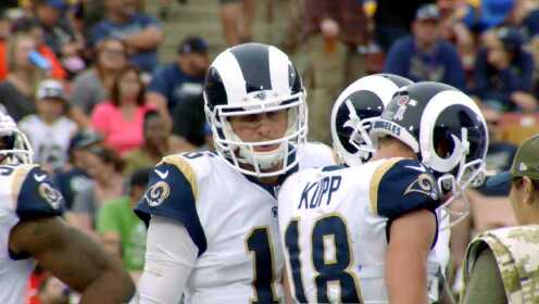 nfl洛杉矶公羊四分卫杰里德高夫给您拜年了