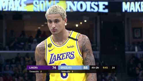 《NBA全场回放》【回放】湖人vs灰熊第4节 勒布朗送血腥追帽