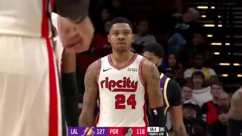 《洛杉矶湖人》【回放】湖人vs开拓者第4节 开拓者末节突然断电波普连续三分杀死比赛