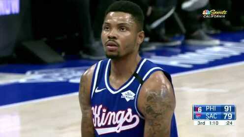 《NBA全场回放》【原声回放】76人vs国王第3节 伯克斯无惧防守三分应声入网