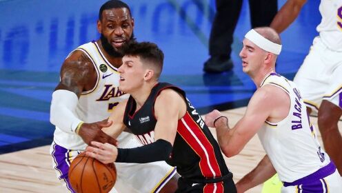 《NBA总决赛》【球星】希罗vs湖人G3集锦 拿下17分3篮板无惧詹皇迎射三分