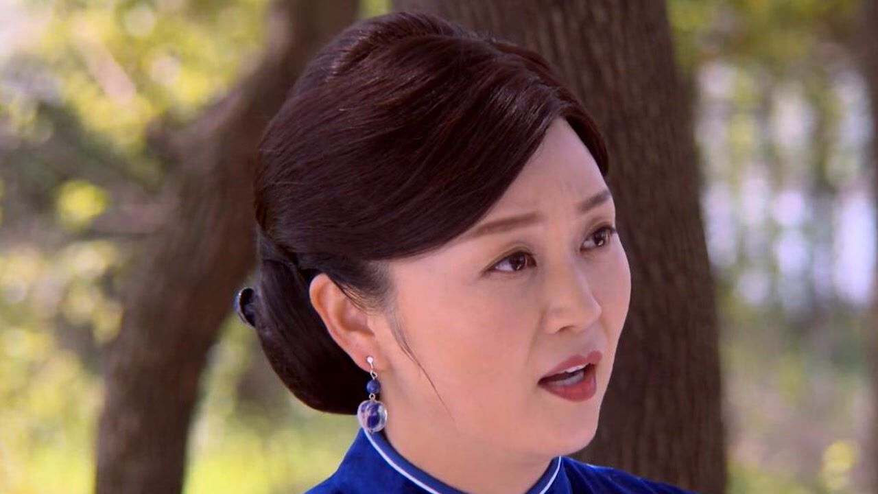 《浴血红颜》第8集03:大太太从邵结巴处得知奚梅并没有死,并且肖红绣