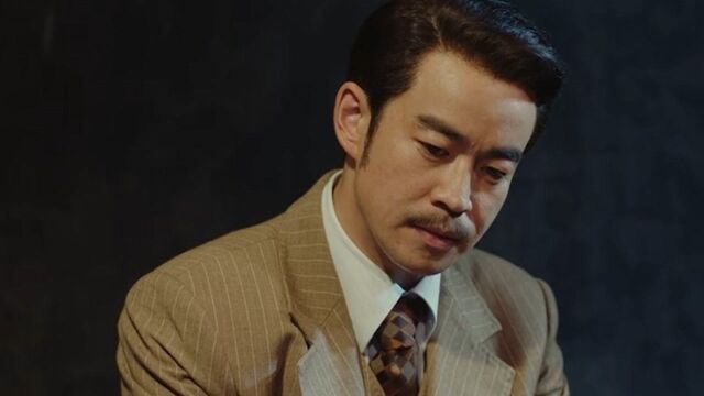 《红蔷薇》第36集02:陈得道前往探望顾霜菊,两人却唇枪舌剑,太搞笑了