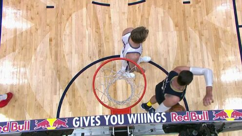 《NBA全场集锦》这是什么核心力量！英格拉姆 失衡后仰倒地打成2+1
