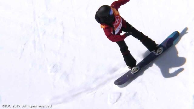 平昌冬奥会中国刘佳宇单板U型池摘银 夺得中国单板滑雪史上首枚冬奥奖牌