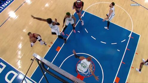 《NBA全场集锦》如入无人之境！布伦森无视防守突破上篮一气呵成