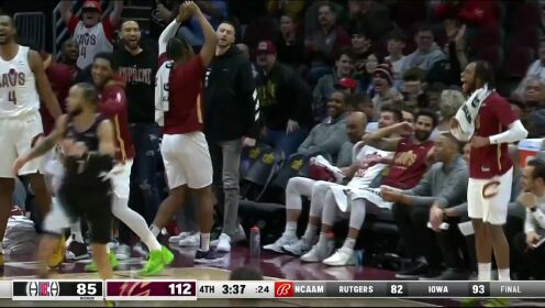 《NBA骑士》本场最佳配合 勒维尔连线奥斯曼飞天炸扣