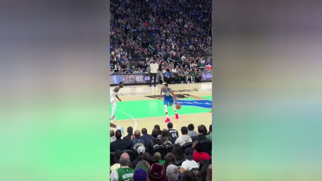 利指导重振雄风 现场看利拉德里突外投连得5分