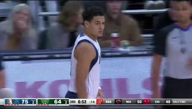 独行侠vs雄鹿英文原声全场回放