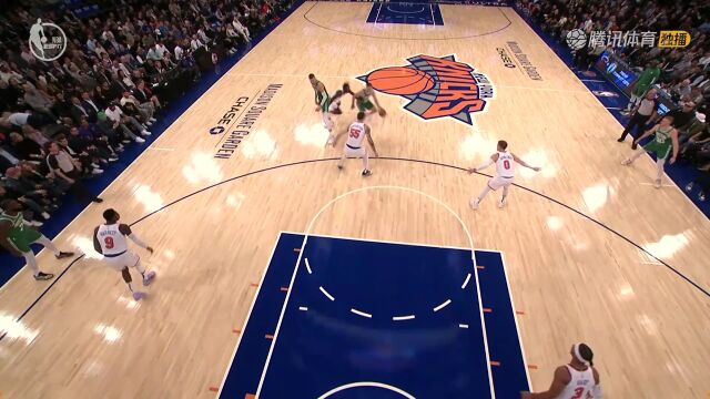 NBA：手感火热！塔图姆底角撤步三分空心入网