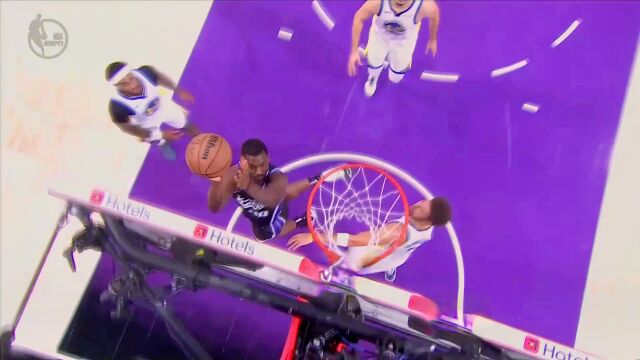 NBA：高球商！波杰姆斯基晃飞防守上下步打进