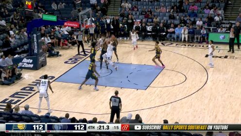 《NBA全场集锦》在内线翻江倒海 小胖洛夫顿关键补篮让灰熊暂时领先