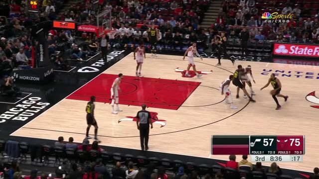 眼疾手快偷营劫寨 拉文抢断反击暴扣一条龙