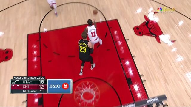 克雷格头顶摘瓜抢断反击 拉文空中闪转腾挪拉杆上篮