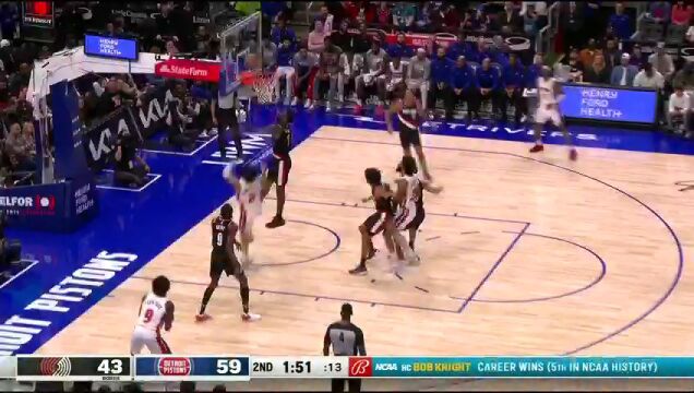 NBA常规赛：开拓者vs活塞英文原声全场回放