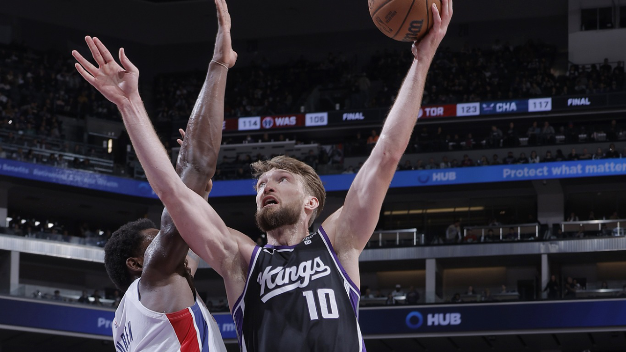 萨博尼斯vs活塞集锦 全场拿下30 12 7全面数据难救主