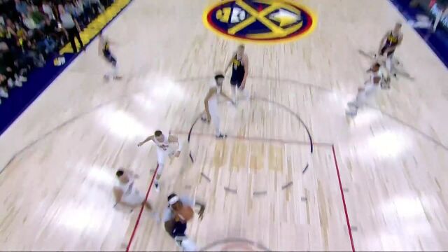 约基奇绝妙背传助攻波普 全场26分18板16助