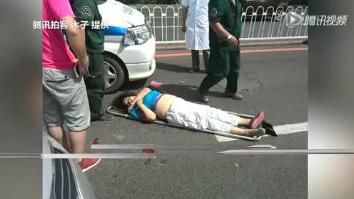 沈阳法库急救车送患者途中撞飞女子 不幸身亡