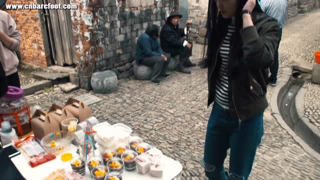 花意瑶赤脚游玩_腾讯视频