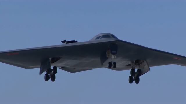 美国b2轰炸机起飞高清摄像