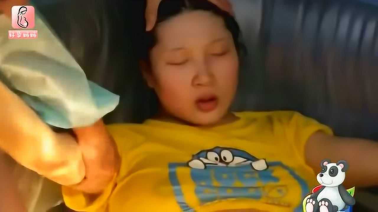 记录中国产妇水中分娩全过程，身为宝妈的我看到最后不禁掉下眼泪_高清