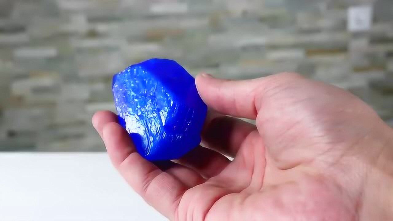 教你使用盐制作属于你自己的蓝色水晶