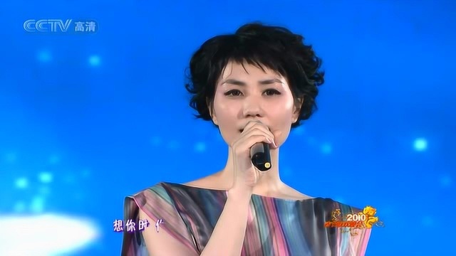 王菲演唱《传奇》图片