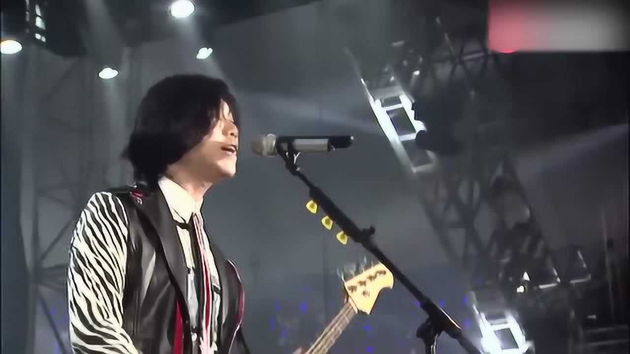 五月天演唱会:10万人鸟巢合唱《倔强》,世界巡回演唱会北京站_高清1080P在线观看平台_腾讯视频