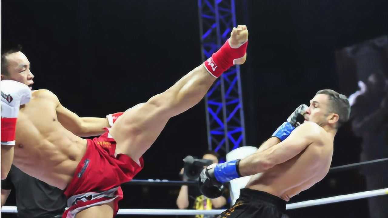 金腰带争夺战!铁英华暴击泰拳王者挺进决赛!