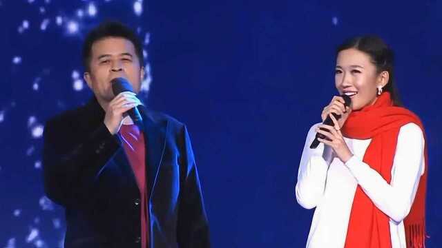 前央视主持人老毕和苏丹合唱这一天不一样如今很难听到这么好听