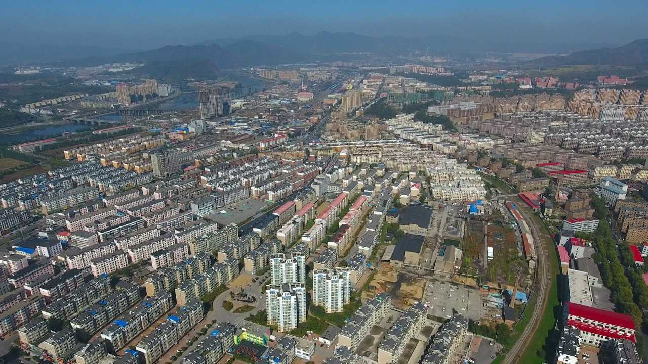 航拍吉林通化,通化是全国机动车礼让行人做的最好的一个城市_高清1080P在线观看平台_腾讯视频