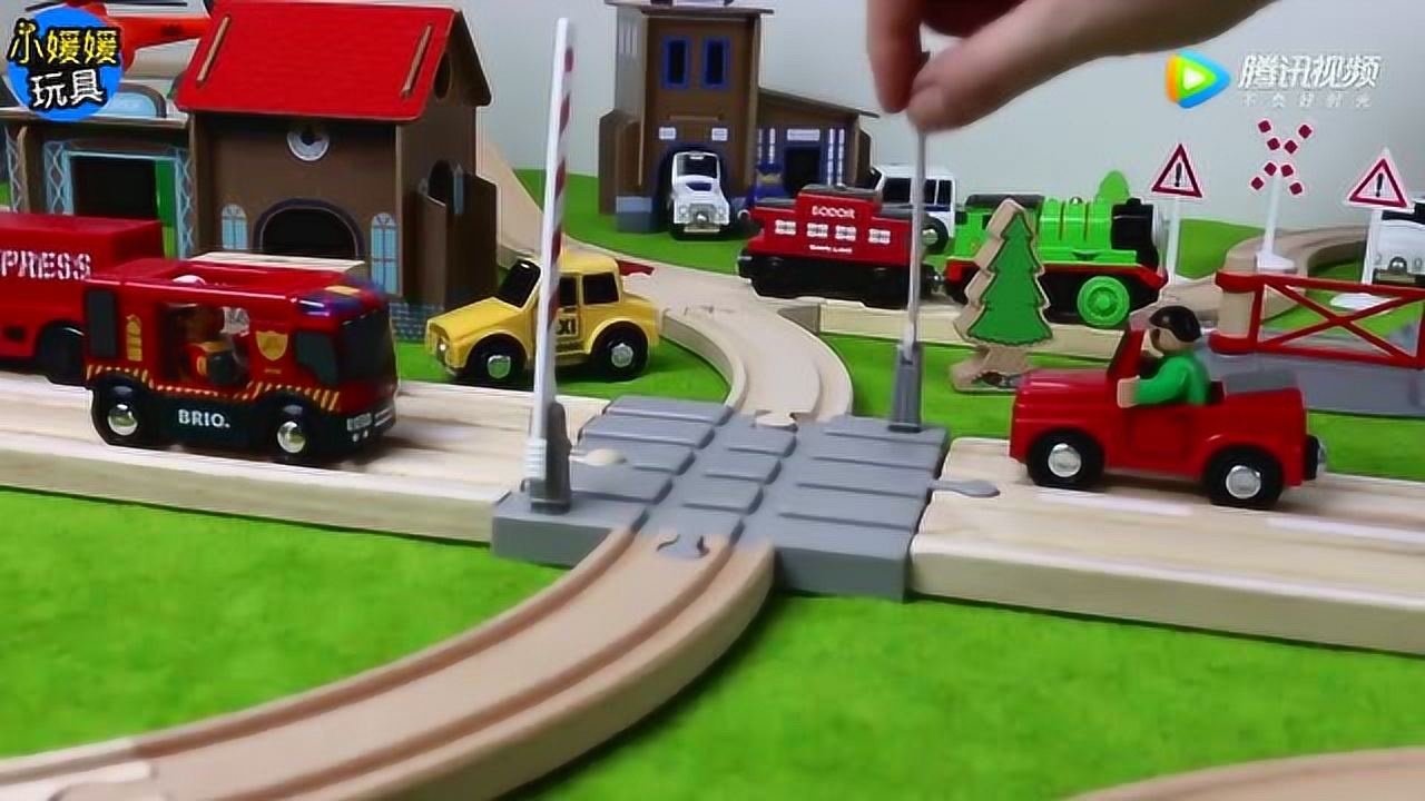儿童益智玩具一起来玩火车玩具城市