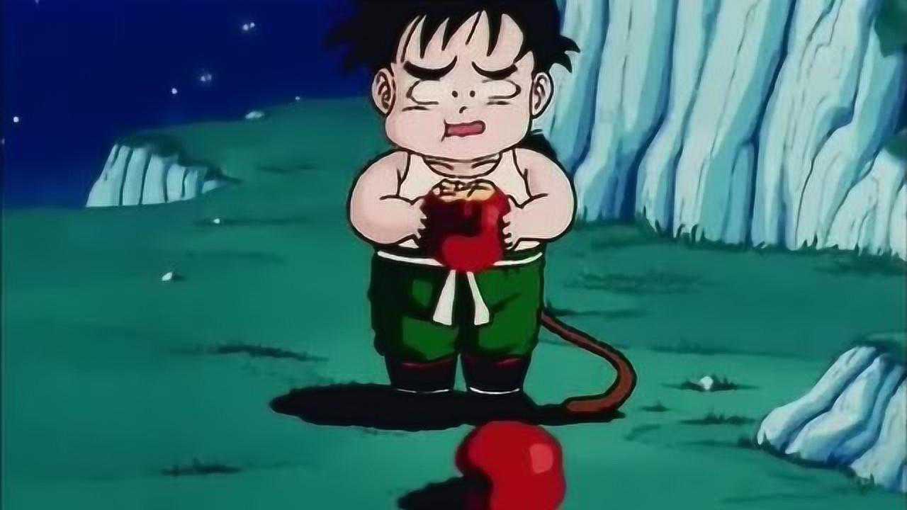 七龙珠比克心疼干儿子孙悟饭偷偷给小悟饭苹果吃