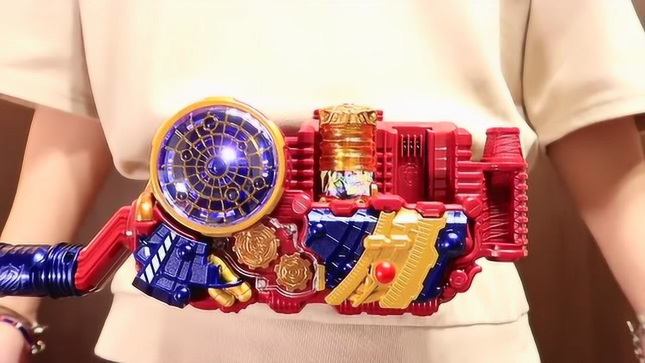 假面骑士:用evol驱动器配合黄金涂装ex-aid