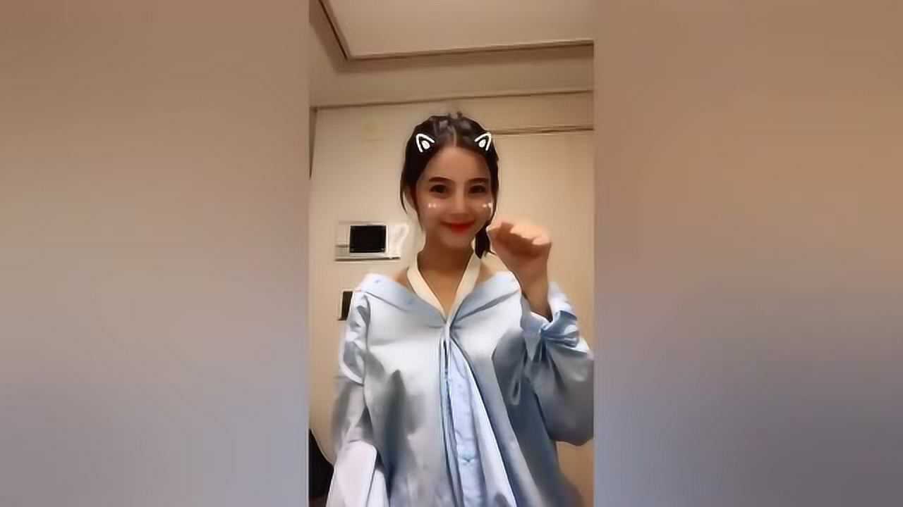 抖音学猫叫手势舞我们一起喵喵猫第一个小姐姐超可爱