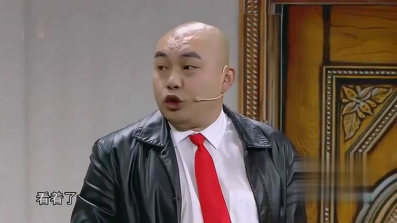 搞笑程野拿着所谓的神奇喷雾一阵嚣张谁料竟是周围人在配合他