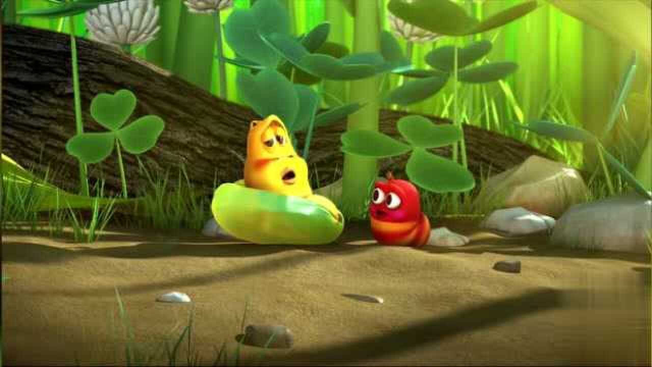 爆笑虫子两条小虫虫出生了它们还是宝宝的时候就一直在一起