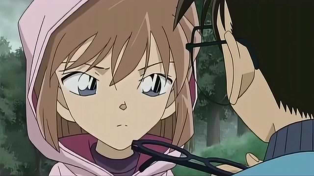 柯南男友力十足保护灰原哀动作太帅了小哀一秒沦陷