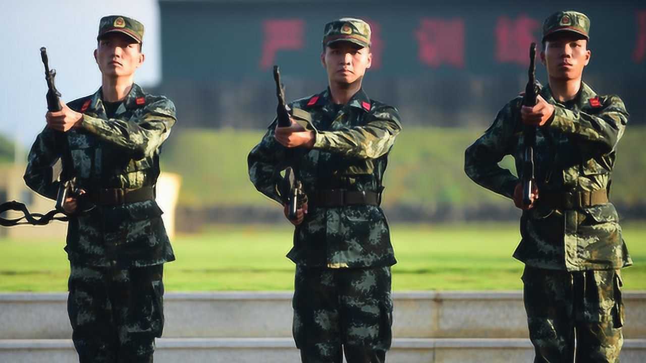 武警部队江西新条令集训演示