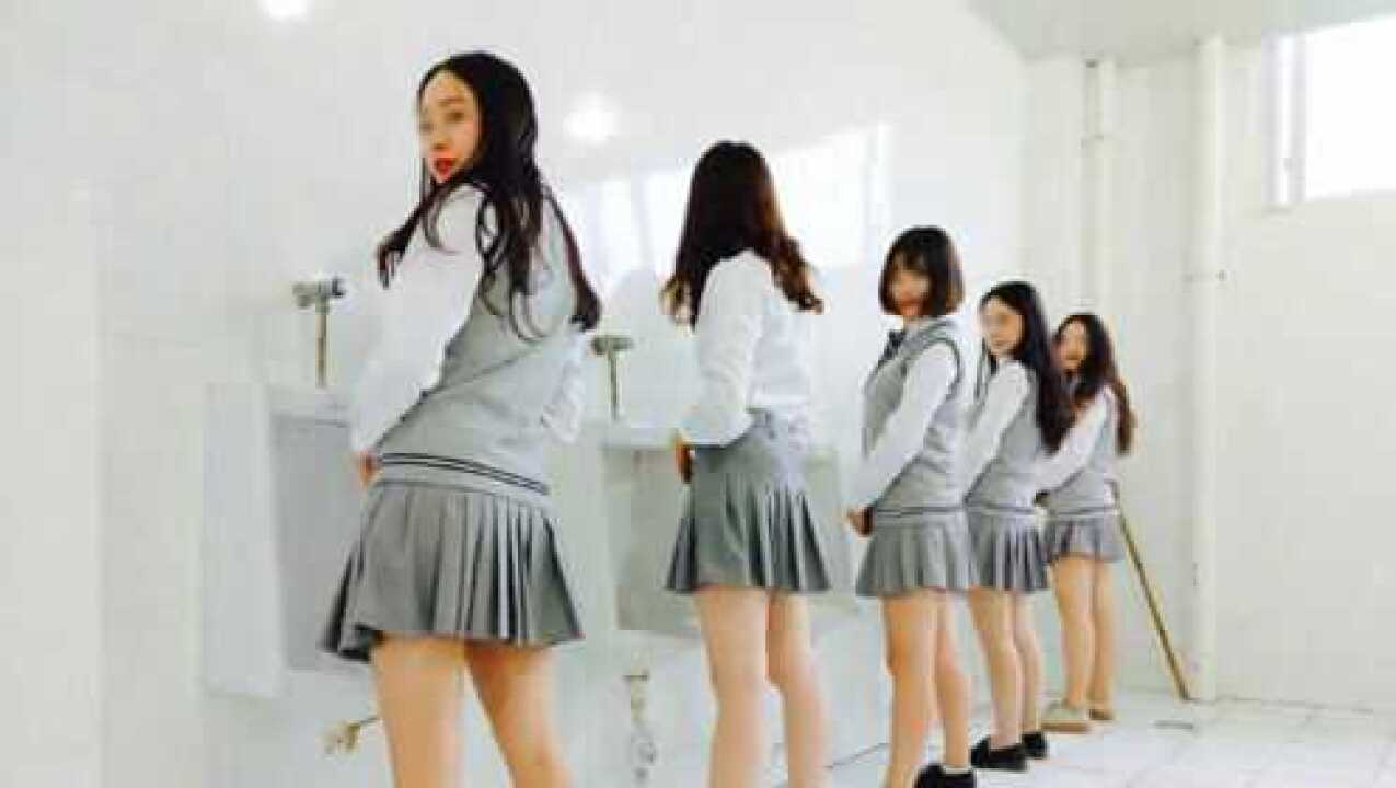 女性能站着小便吗？也许我们见识少了，这些时候可以站着！_高清