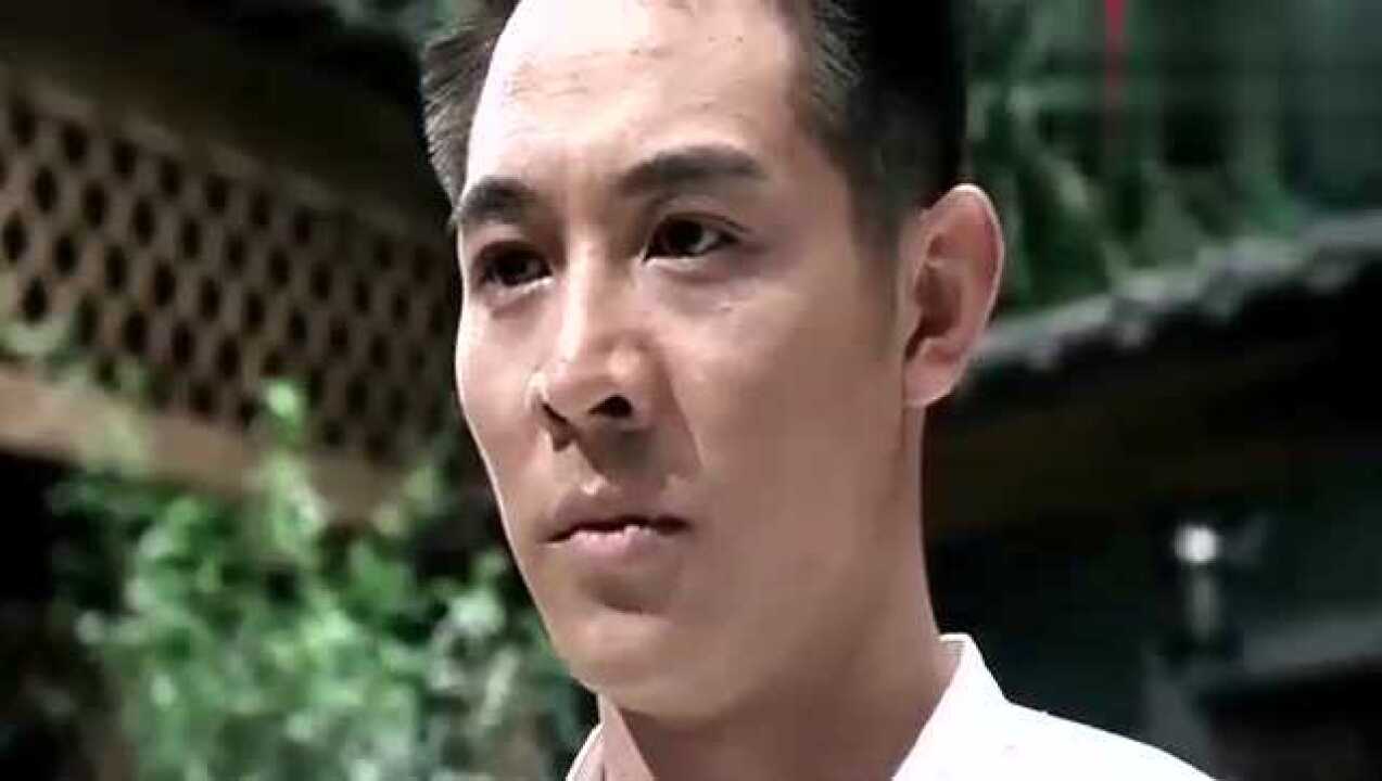 陈真跟霍元甲儿子霍东觉比武较量看谁的迷踪拳更正宗