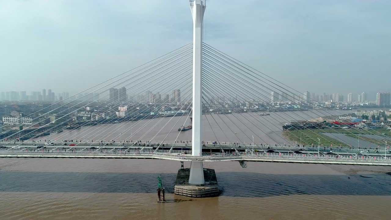 鳌江四桥经过三年多建设盛大通车