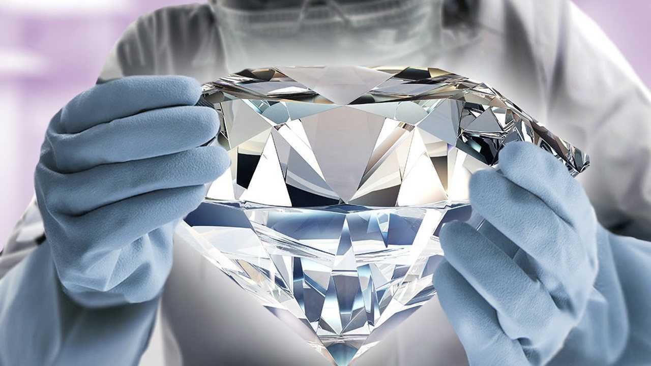 人造钻石和钻石差别有多大?看完制作过程才知道,这能省下多少钱