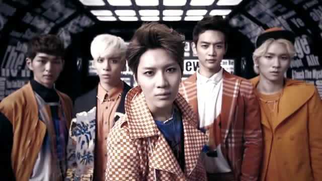 SHINee正规专辑《Boys Meet U》收录曲—《Breaking News》Official MV