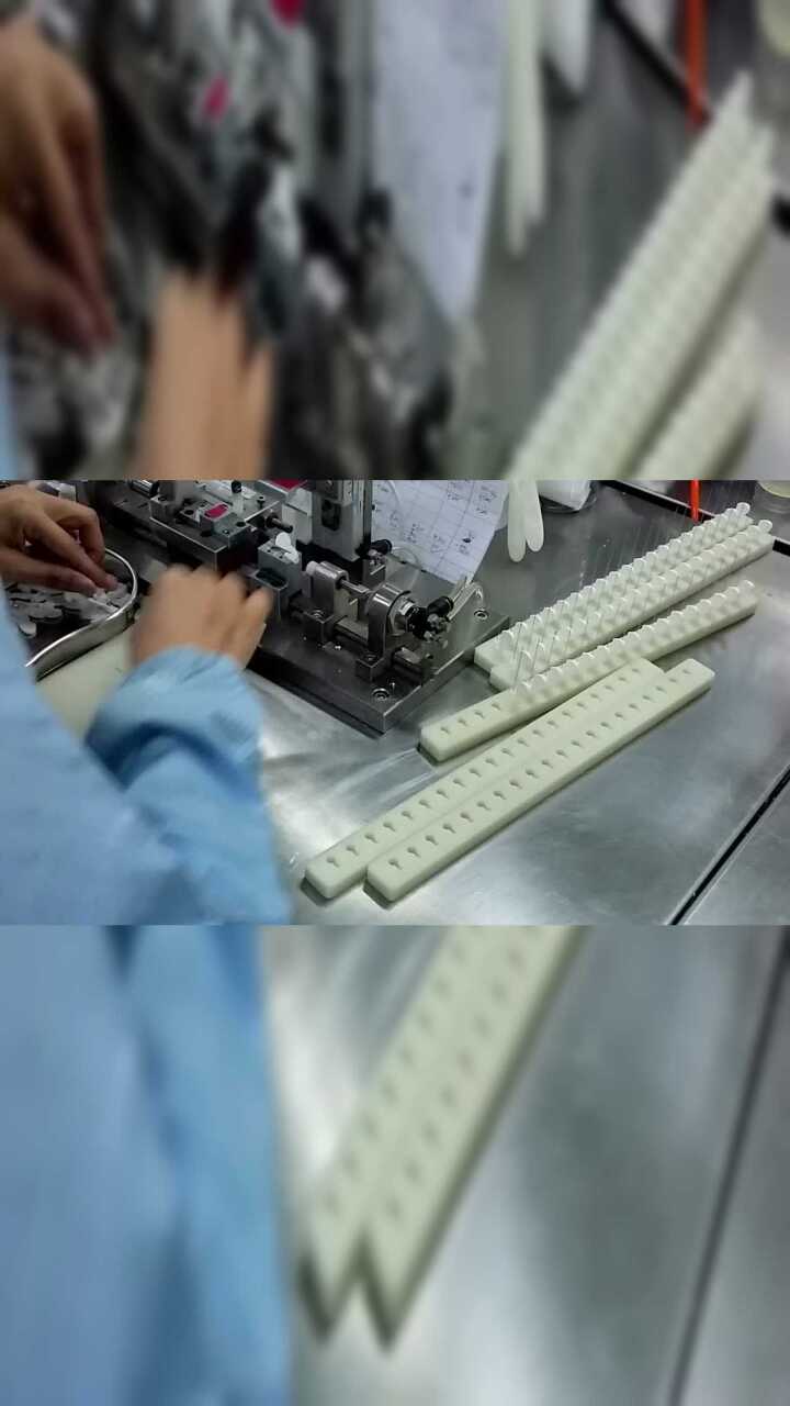 留置针穿刺针组装_高清