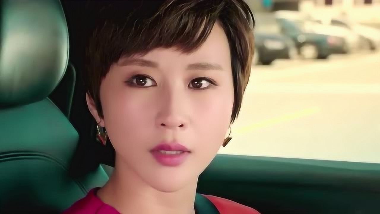 夏侯云姗把特工妩媚和热辣的感性之美展现得淋漓尽致