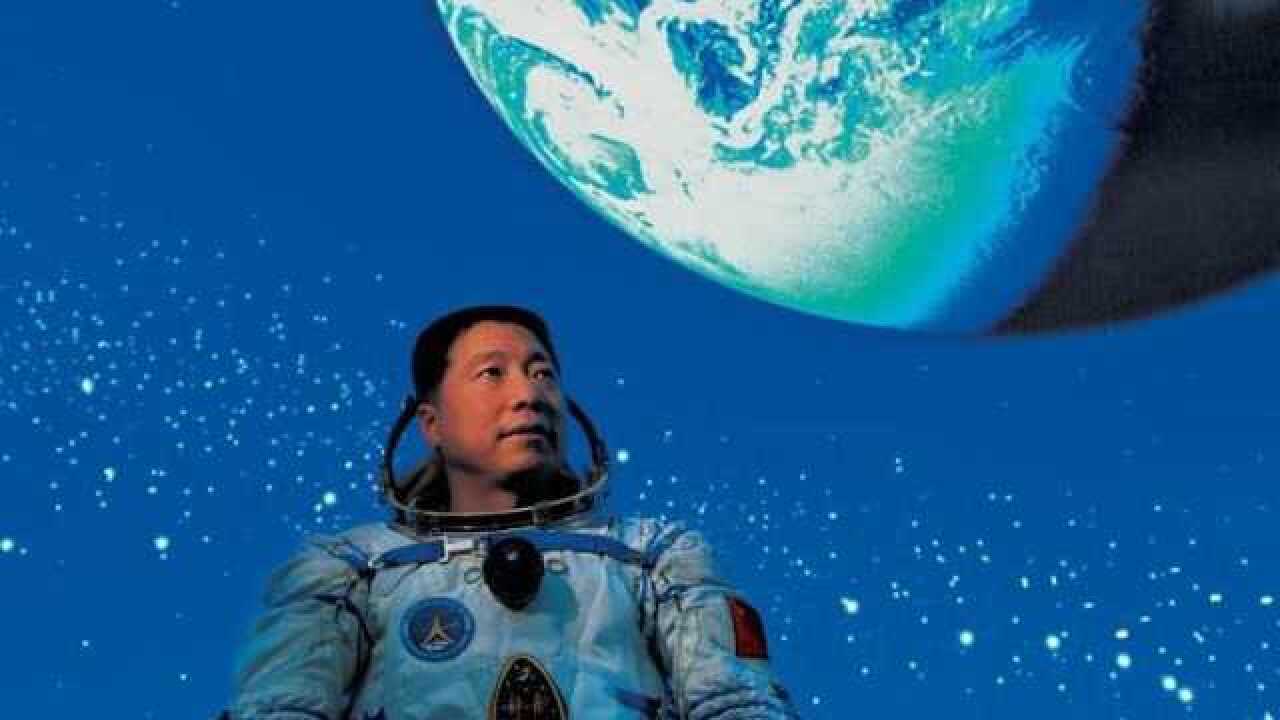 从2003年杨利伟返回地球后他为何至今不能再次登月原来有这件事